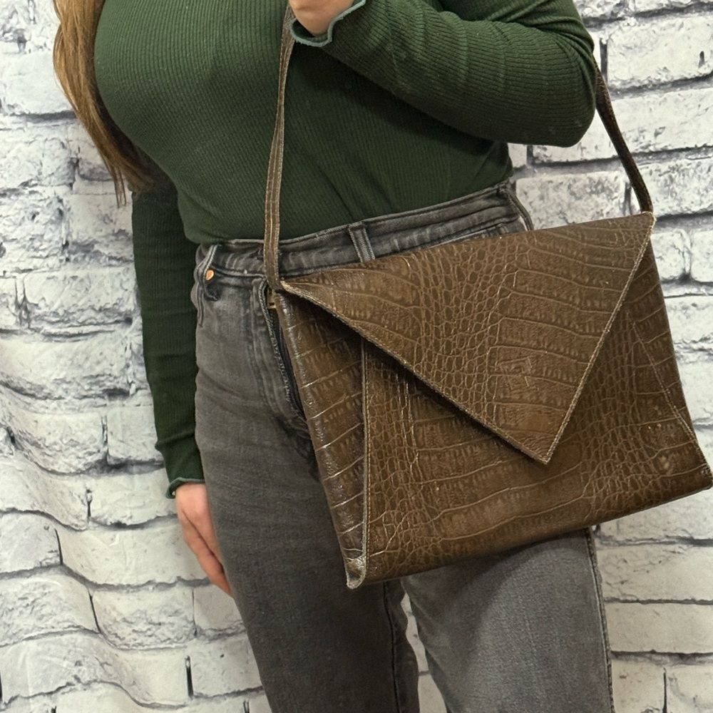 Fendi Brown Croc-Embossed Leather Envelope Crossbody Bag